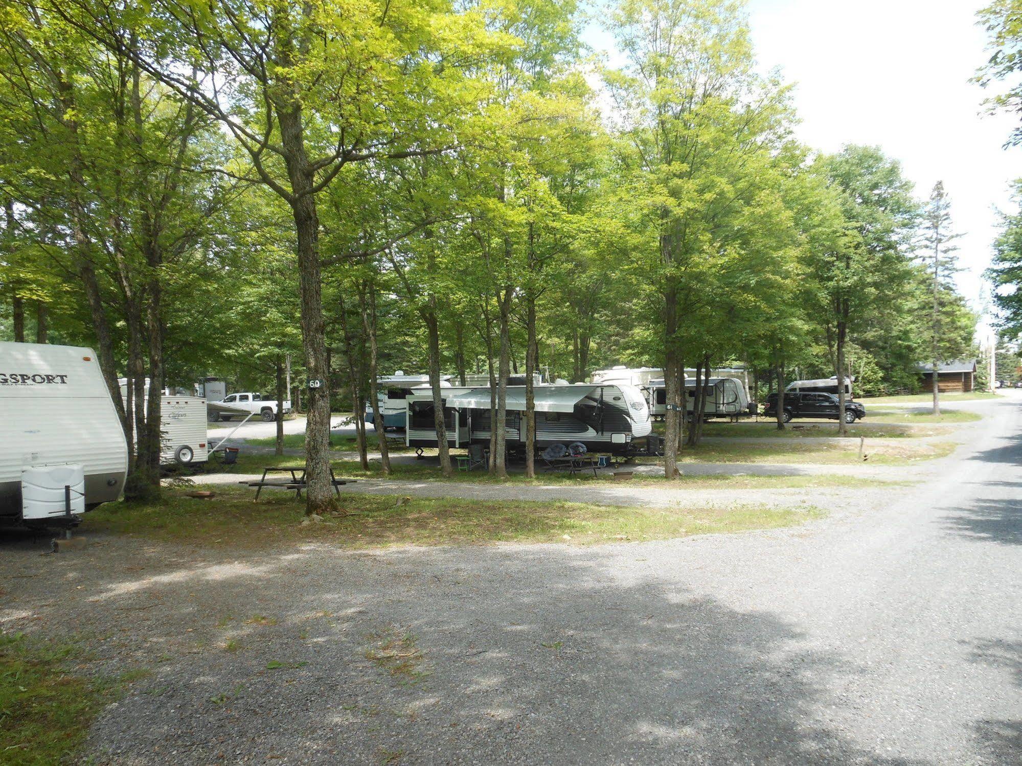 סאולט סאינטה מארי Glenview Cottages מראה חיצוני תמונה